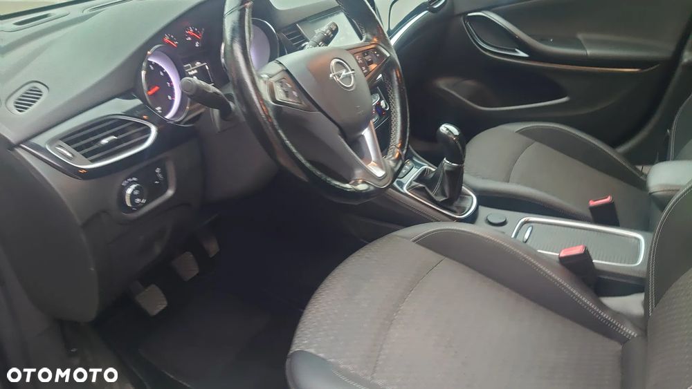 Opel Astra 1.4 Turbo Start/Stop Business - 26