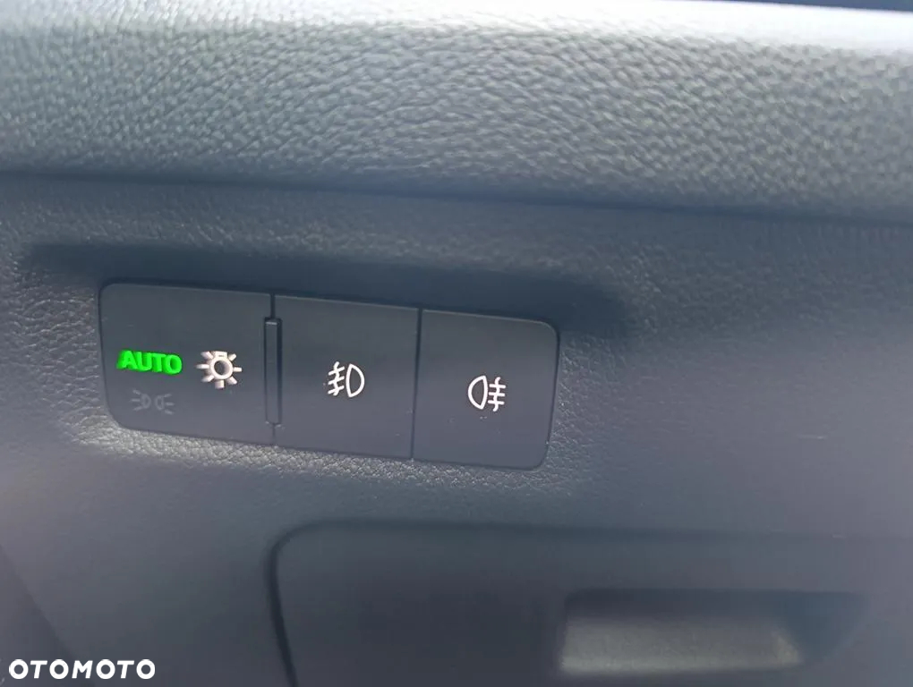 Skoda Octavia 1.5 TSI ACT Ambition - 14
