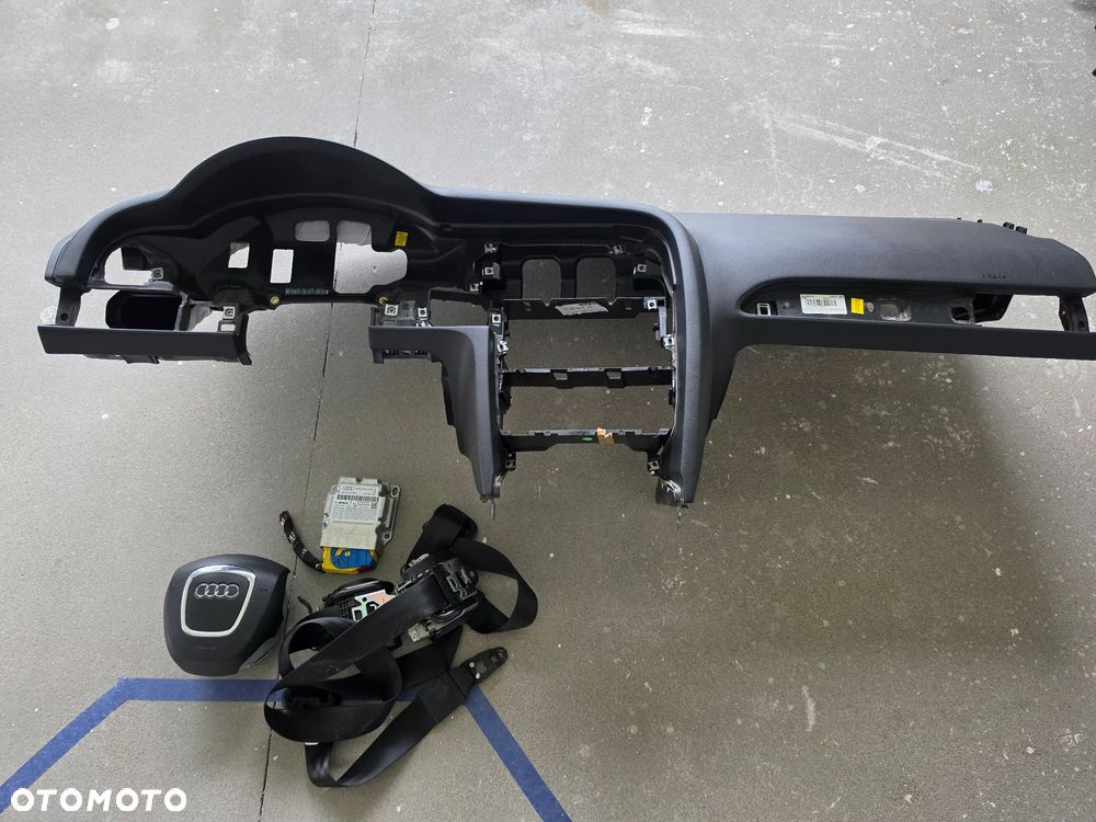 AUDI A6 C6 LIFT DESKA KONSOLA AIRBAG PASY CZARNA SOUL 4 RAMMIENNA KOMPLET