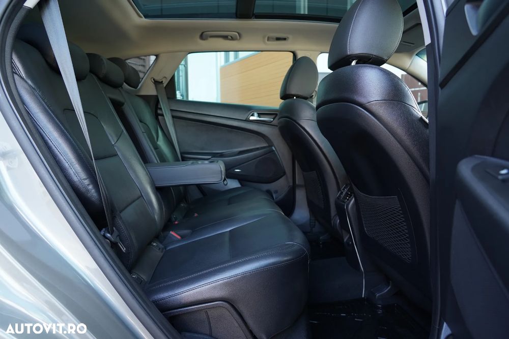 Hyundai Tucson 2.0 CRDI 4WD Automatik Premium - 11
