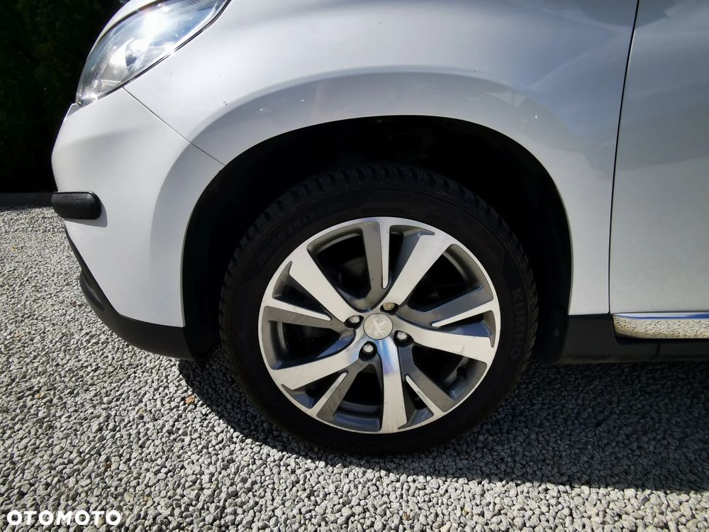 Peugeot 2008 e-HDi FAP 115 STOP & START Allure - 36