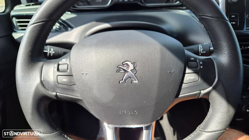 Peugeot 208 1.5 BlueHDi Signature - 14