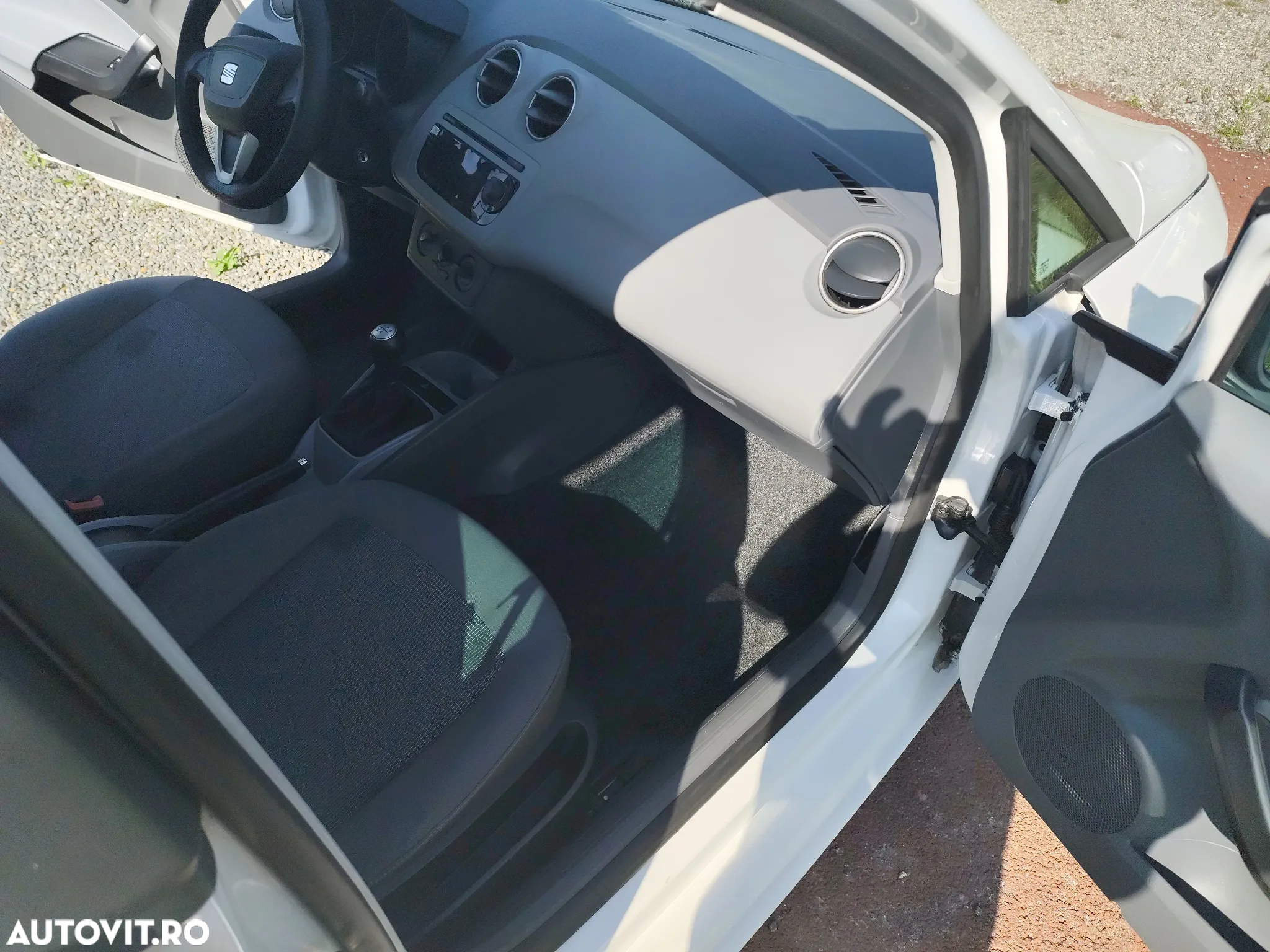 Seat Ibiza 1.4 Reference - 6