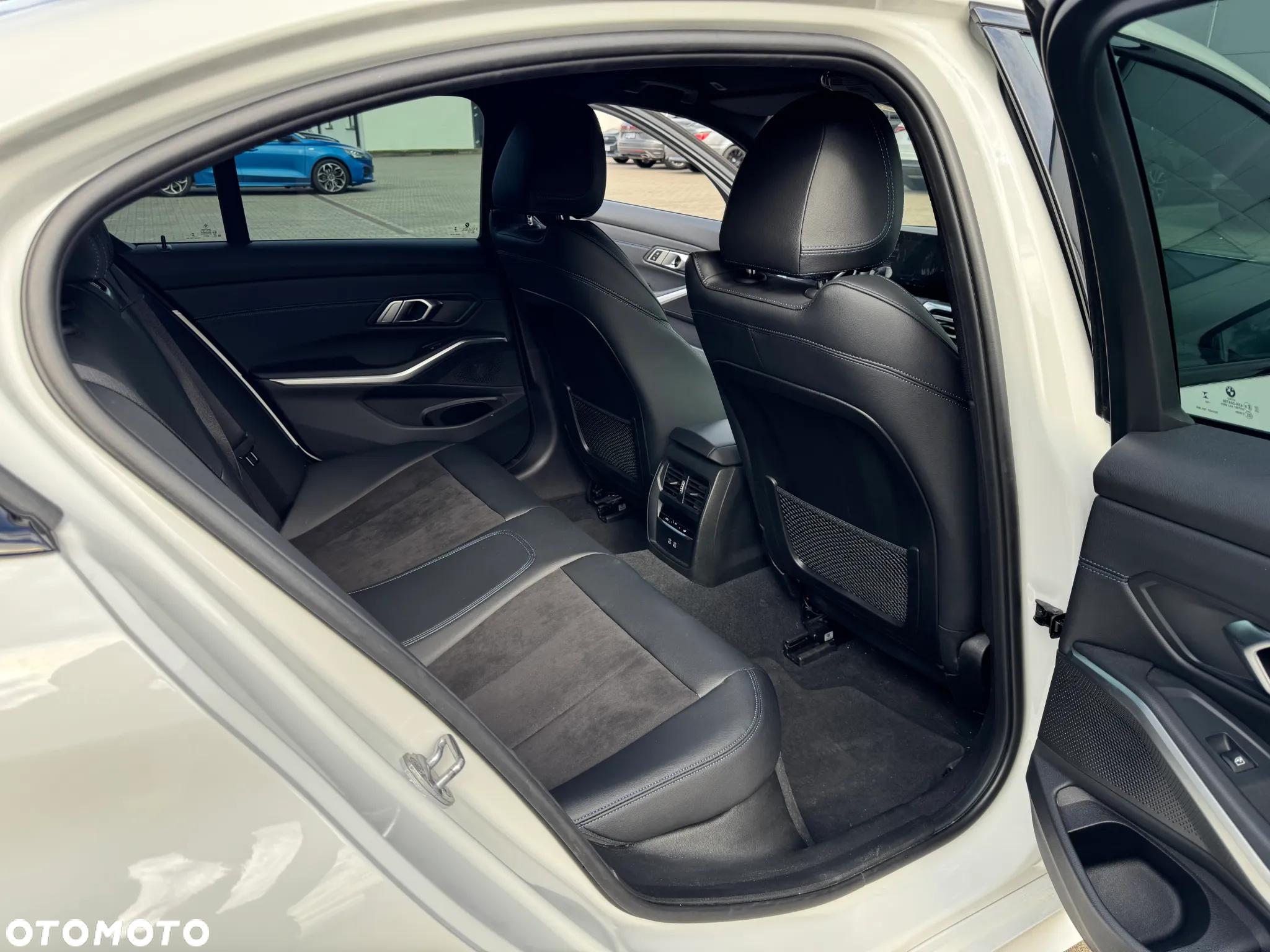 BMW Seria 3 318i - 20