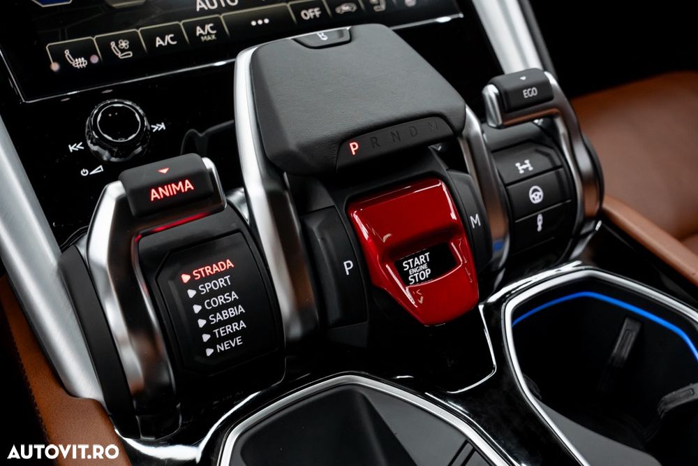 Lamborghini URUS Standard - 36