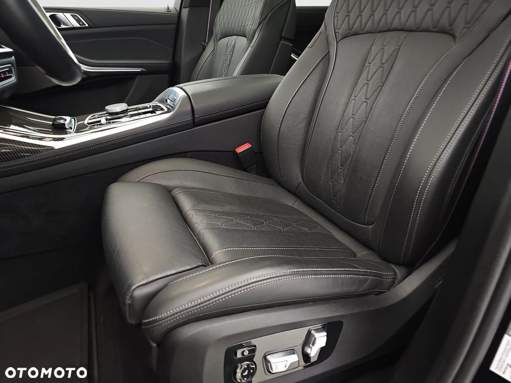 BMW X7 - 9