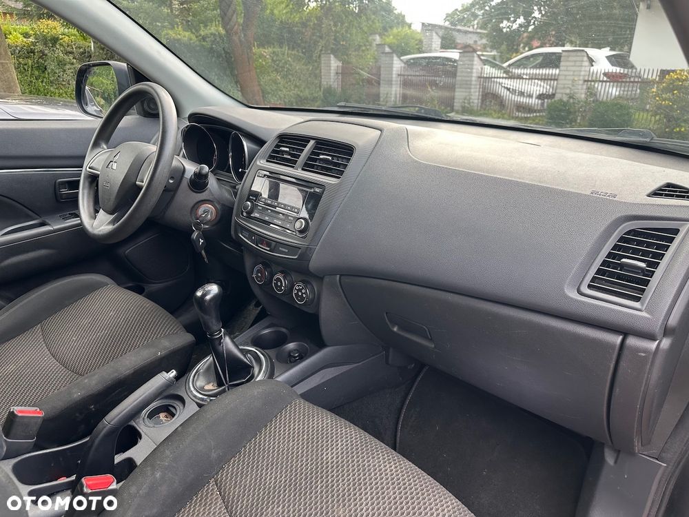 Mitsubishi ASX - 8