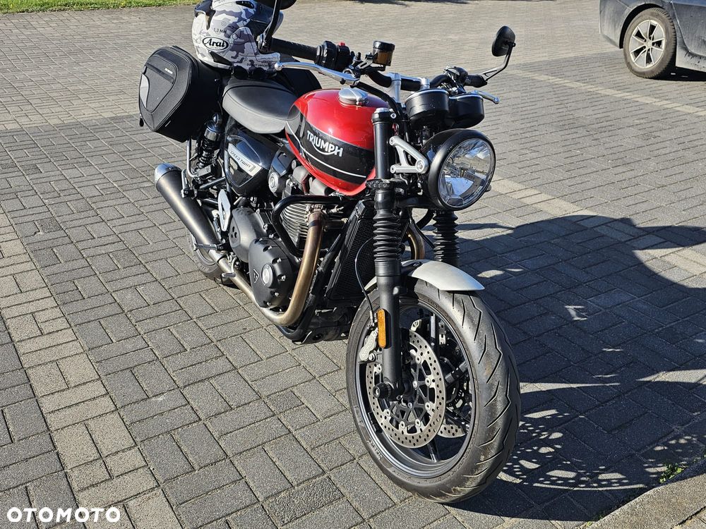 Triumph Speed Twin - 9