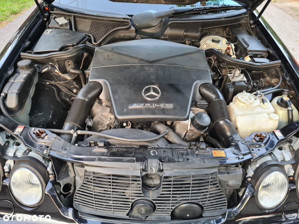 Mercedes-Benz Klasa E - 31