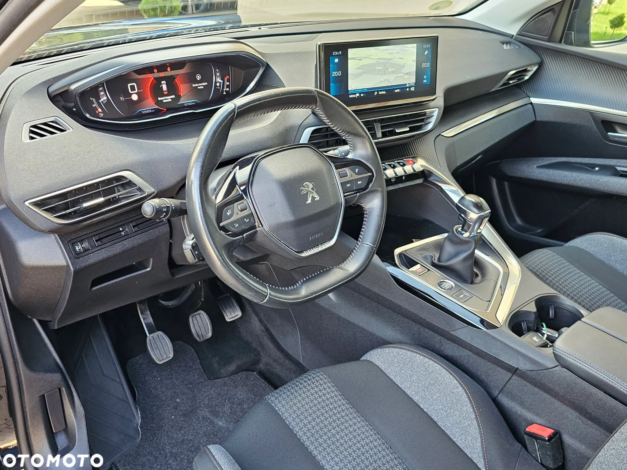 Peugeot 3008 1.5 BlueHDi Allure S&S - 22
