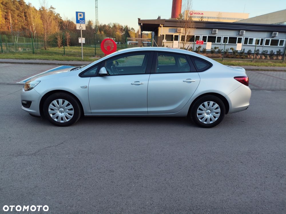 Opel Astra 1.4 T Active EU6 - 3