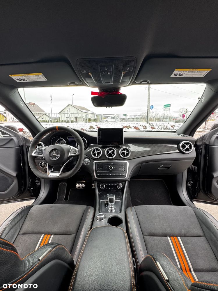 Mercedes-Benz CLA AMG 45 4-Matic - 9