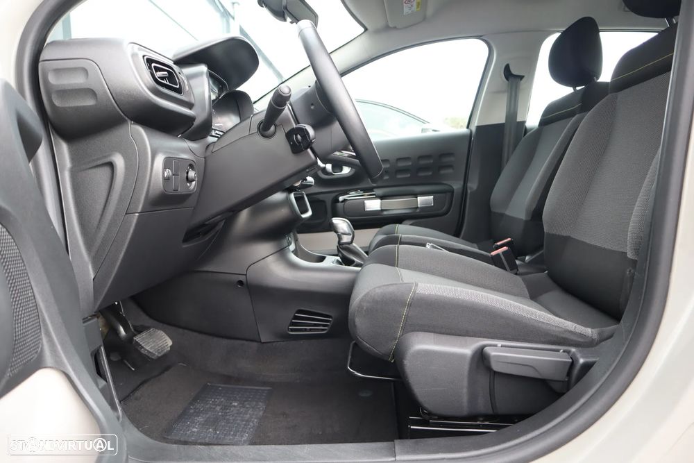 Citroën C3 1.2 PureTech Shine EAT6 - 14