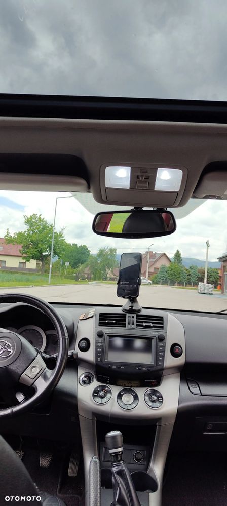 Toyota RAV4 2.2 D-4D Sol 180 - 11