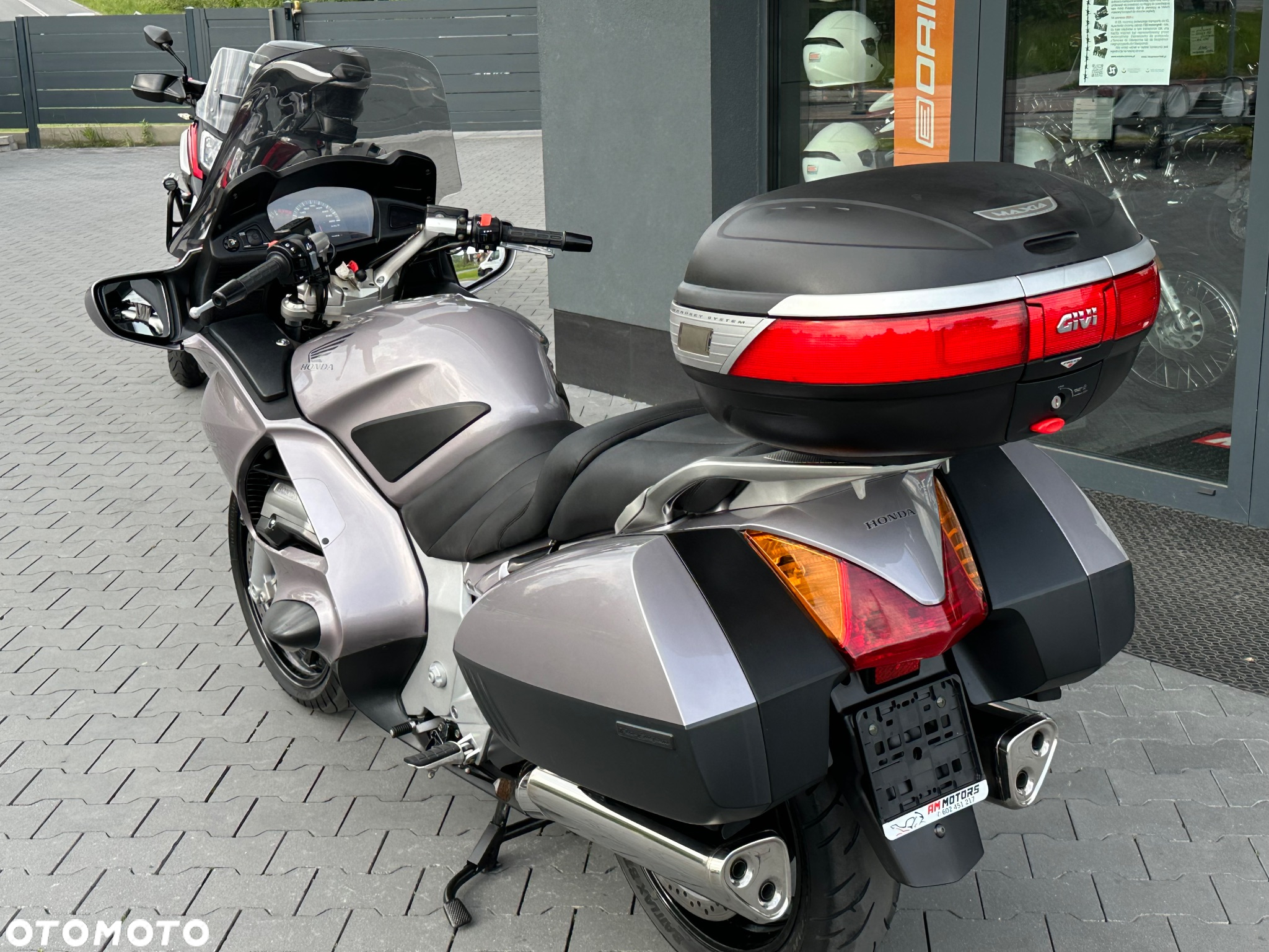 Honda ST - 29