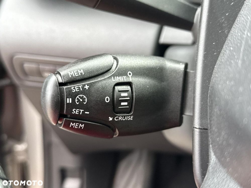 Citroën C3 1.2 PureTech GPF Shine S&S - 22