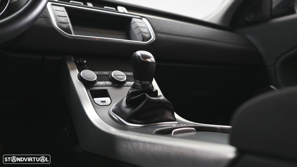 Land Rover Range Rover Evoque 2.0 D150 R-Dynamic S - 58