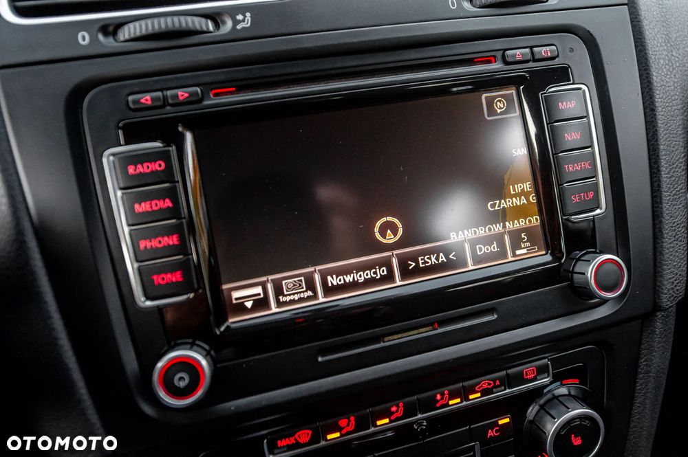 Volkswagen Golf 1.6 Highline - 32