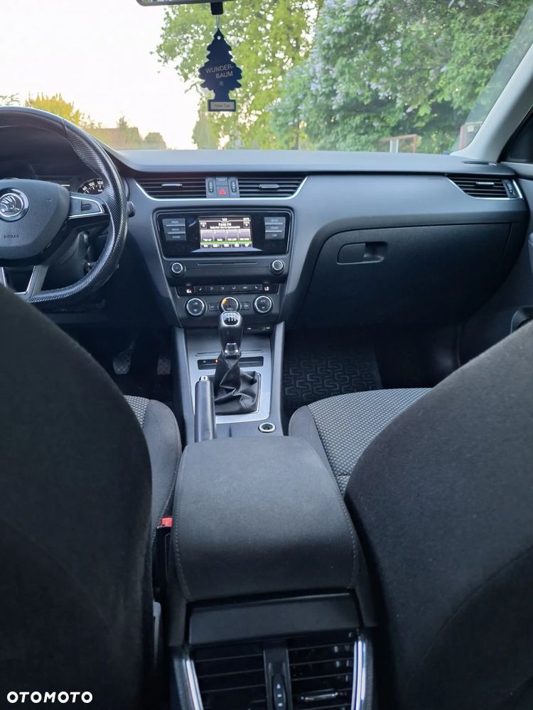 Skoda Octavia 2.0 TDI Style - 6