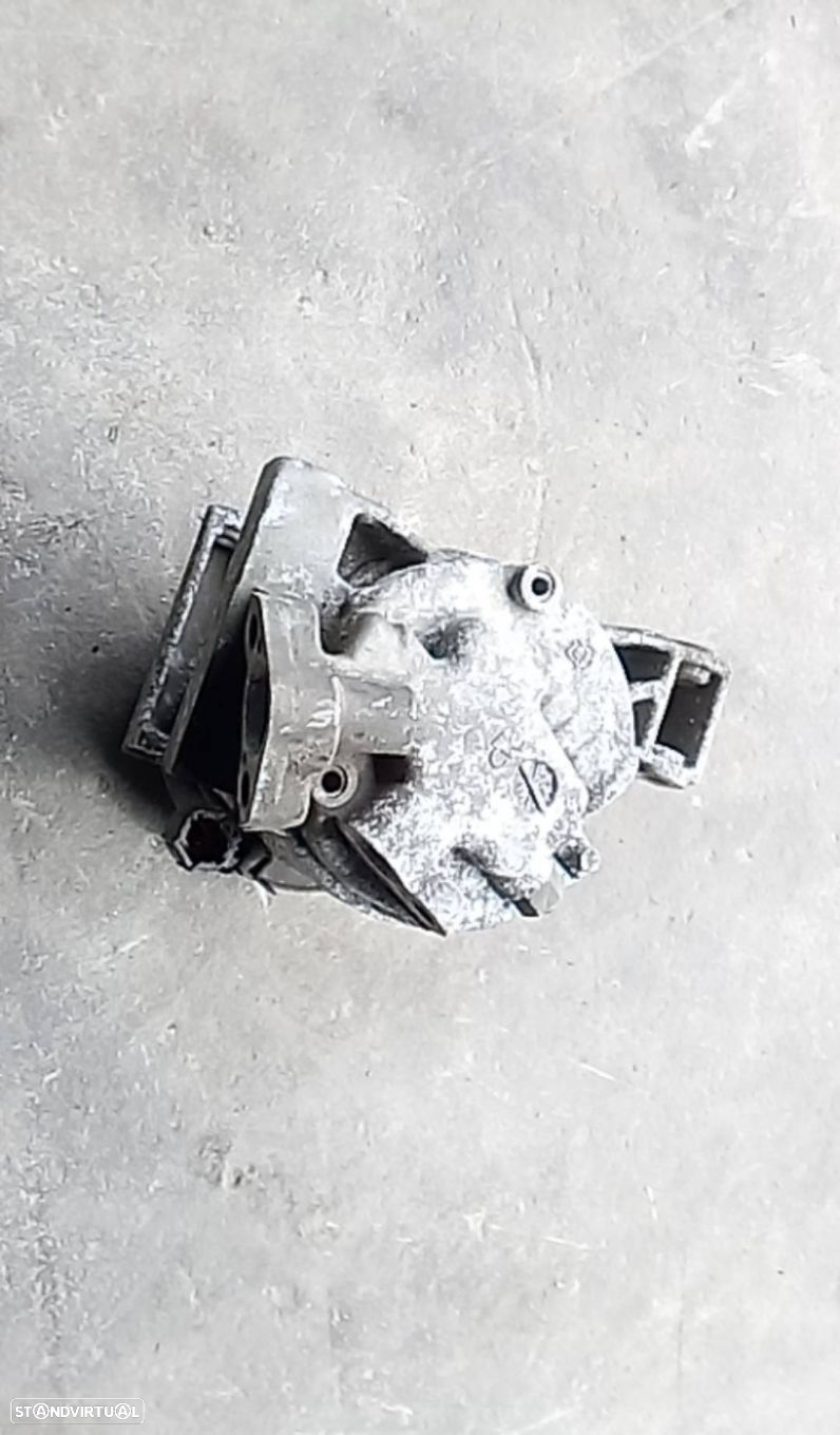 Compressor Ar Condicionado Nissan Almera Ii Hatchback (N16) - 2