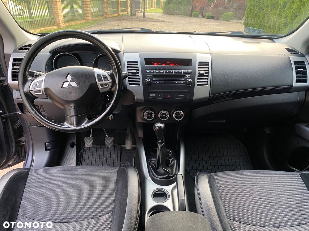Mitsubishi Outlander 2.0 2WD - 11