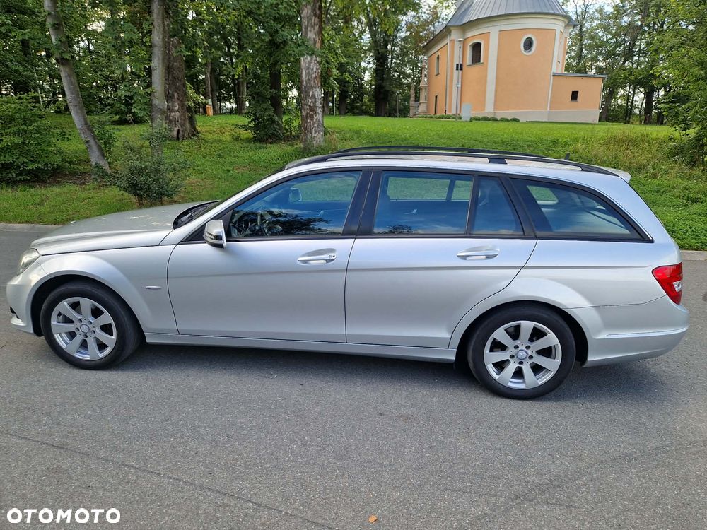 Mercedes-Benz Klasa C 200 (BlueEFFICIENCY) - 9