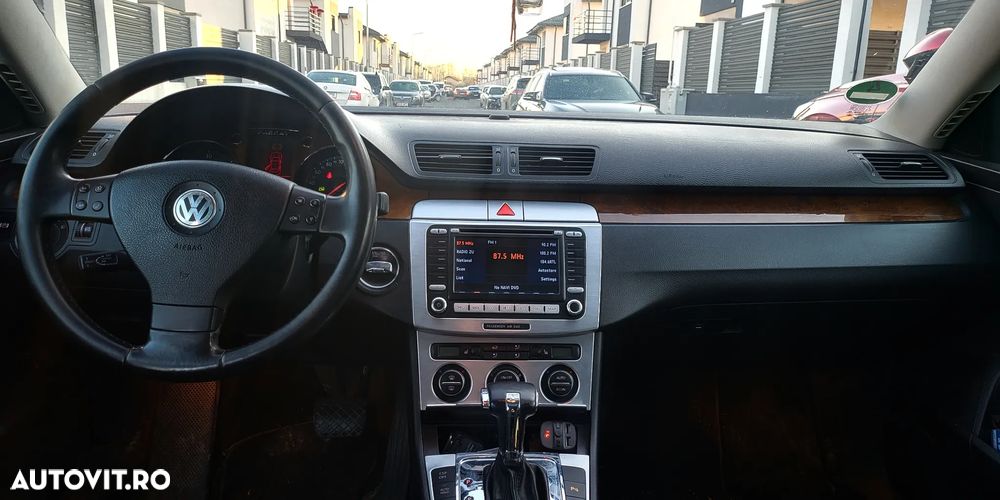 Volkswagen Passat 2.0 TDI DPF DSG Highline - 7