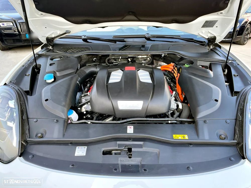 Porsche Cayenne S E-Hybrid - 61