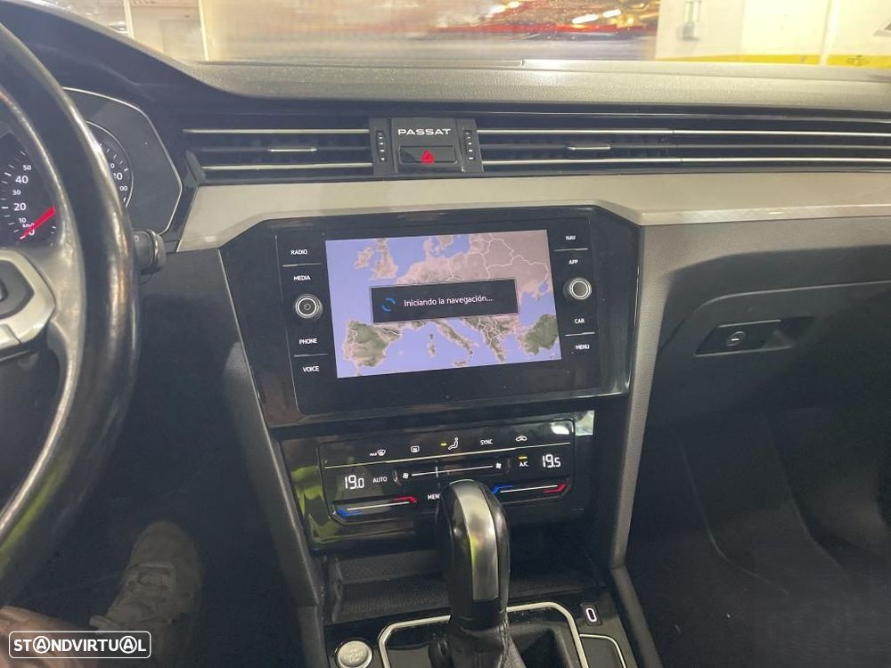 VW Passat Variant 2.0 TDI Business DSG - 5