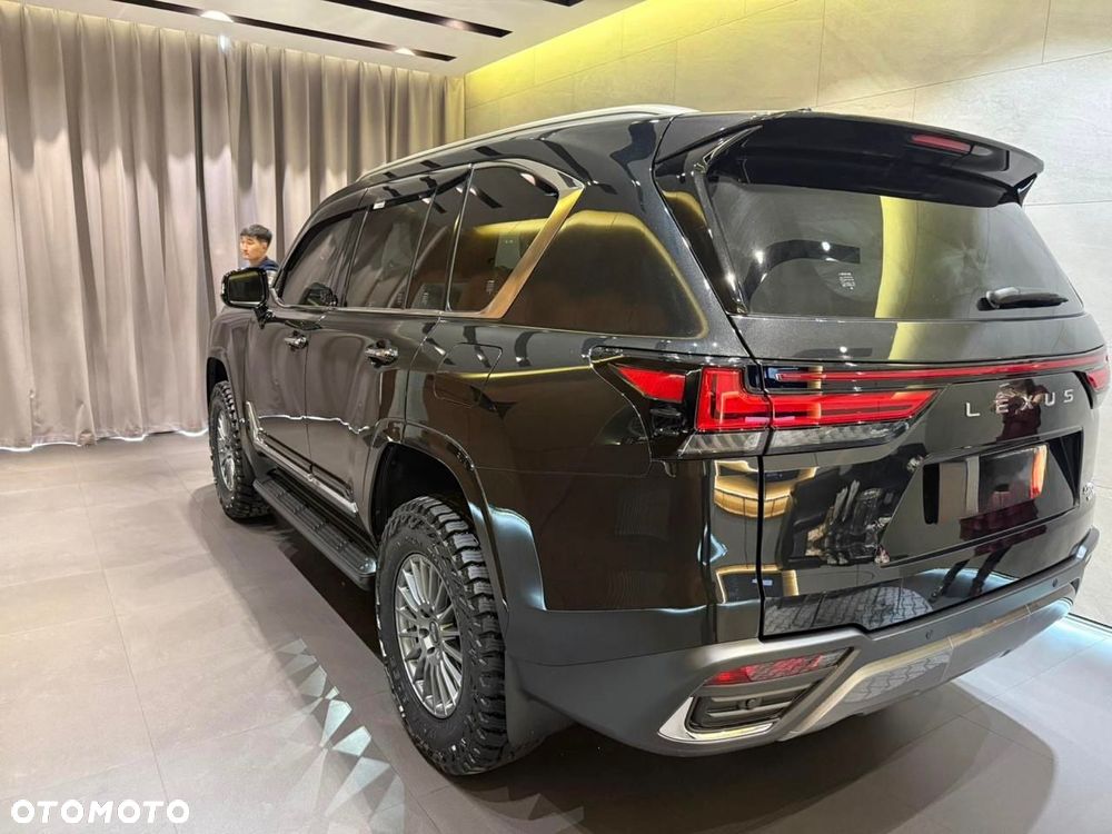 Lexus LX - 6