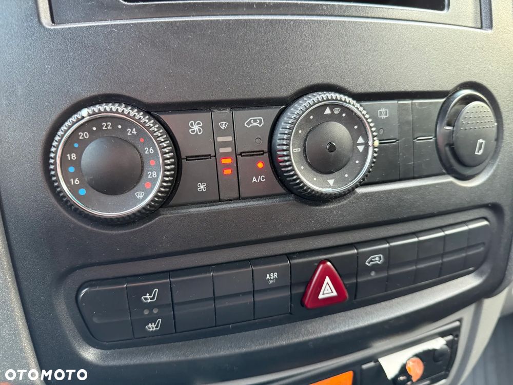 Mercedes-Benz Sprinter - 13