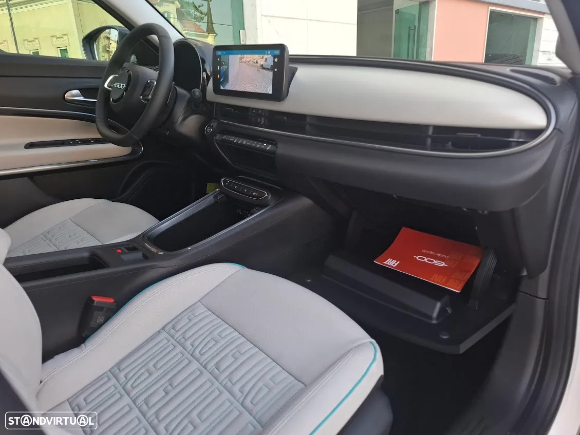 Fiat 600 HYBRID 125 Anos Edition - 42