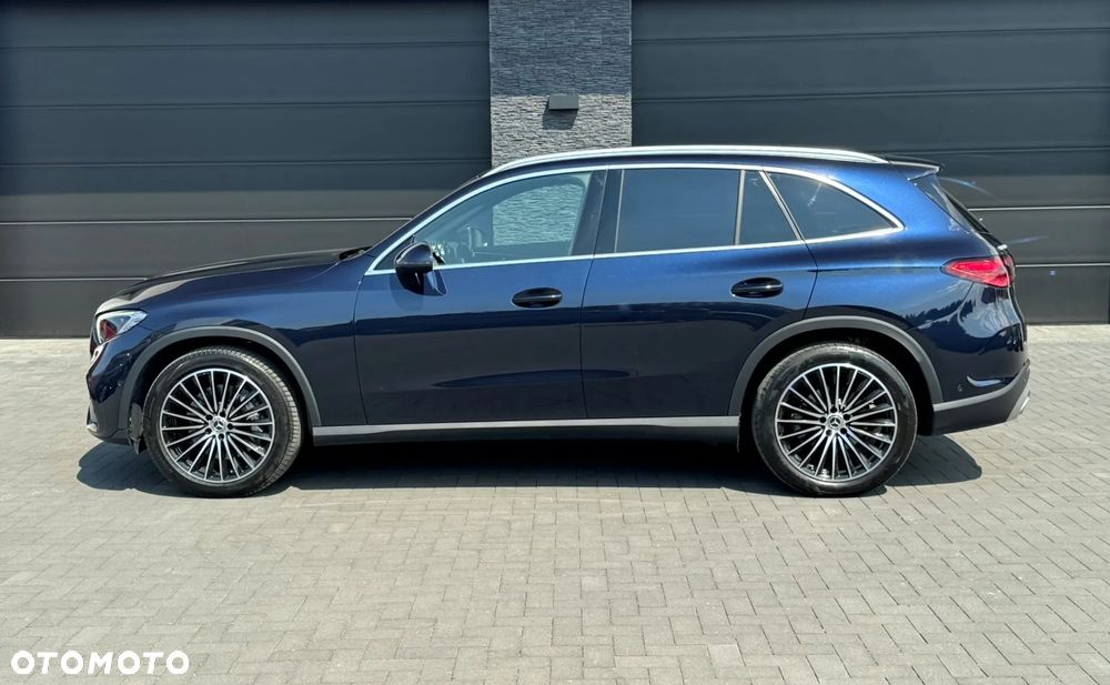 Mercedes-Benz GLC 300 4Matic 9G-TRONIC AMG Line Advanced - 2