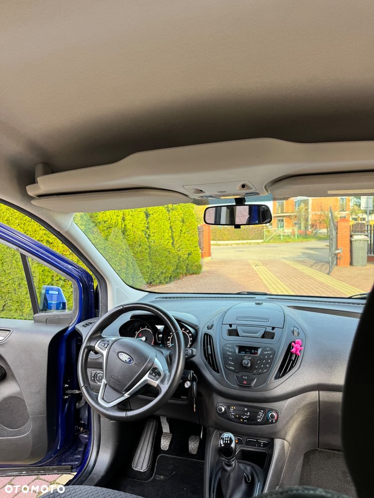 Ford Tourneo Courier 1.0 EcoBoost Trend - 28