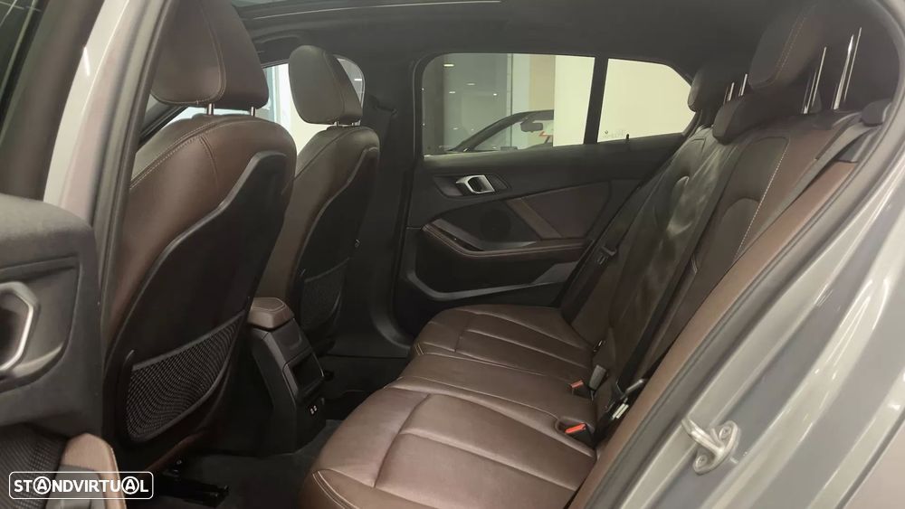 BMW 116 d Aut. Sport Line - 23