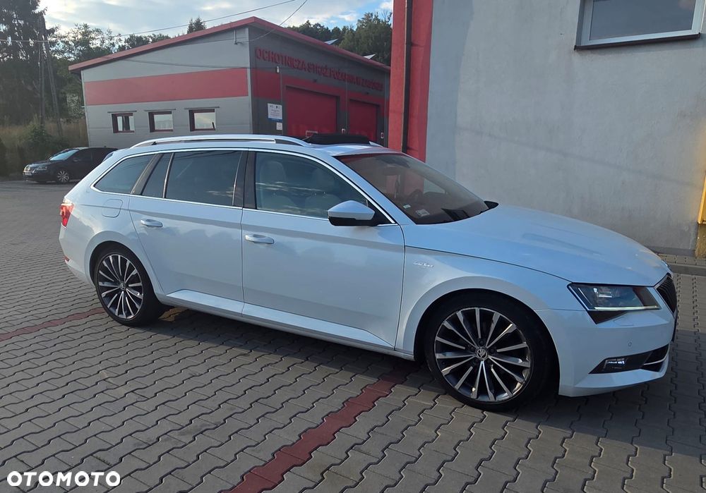 Skoda Superb 2.0 TDI 4x4 L&K DSG - 8