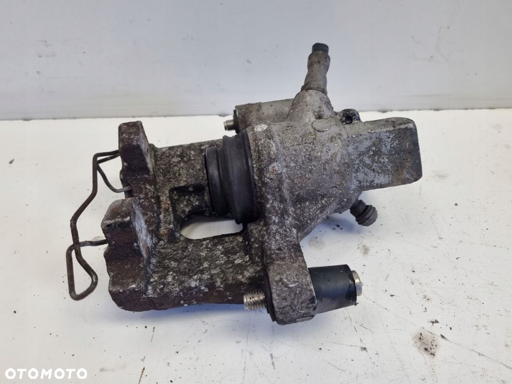 Volvo V40 II TYLNY ZACISK HAMULCOWY prawy tył Pasażera P.T ATE - 11