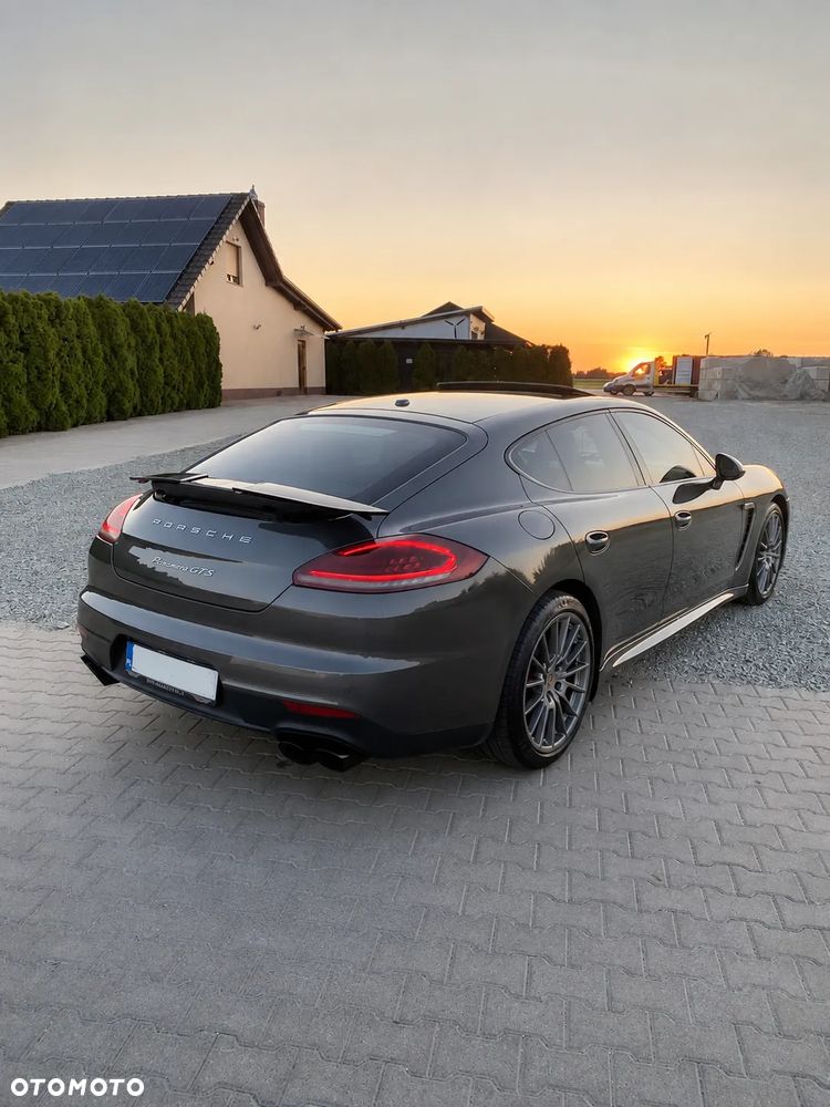Porsche Panamera GTS - 2