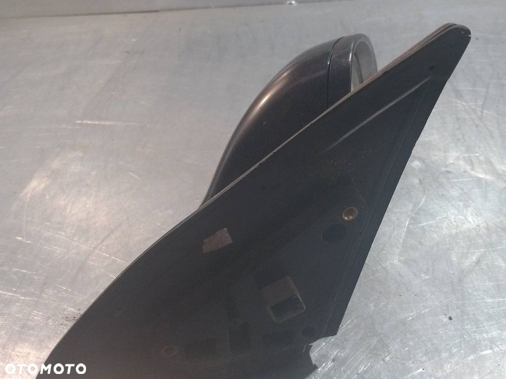 LUSTERKO PRAWE KIA CEE'D I E4022608   E4022609 - 4