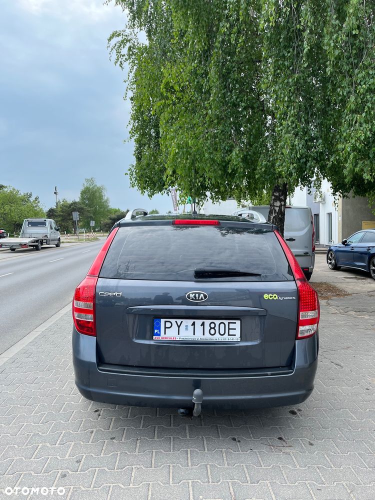 Kia Ceed 1.6 Crdi M - 9