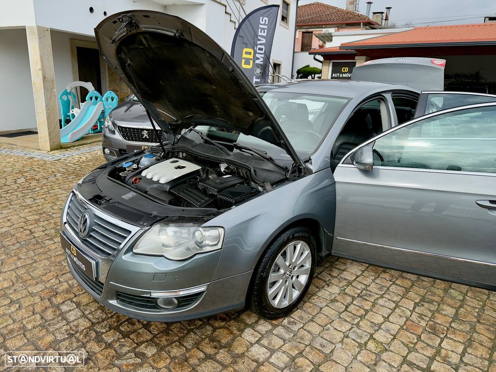 VW Passat 2.0 TDI Highline - 31