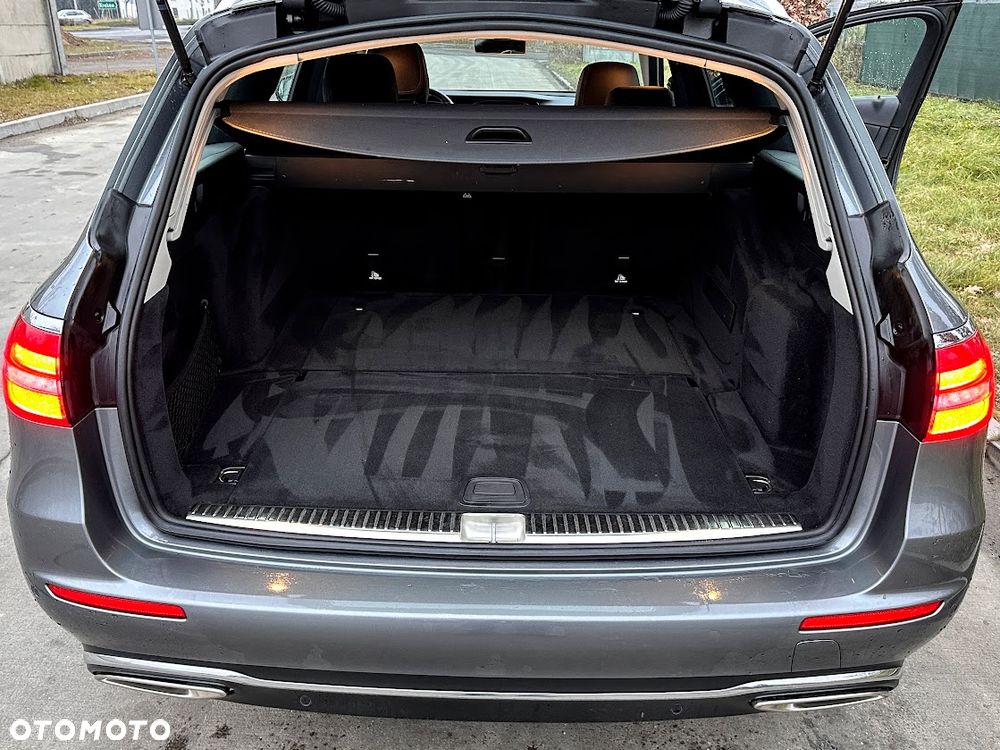 Mercedes-Benz Klasa E 200 9G-TRONIC Avantgarde - 39