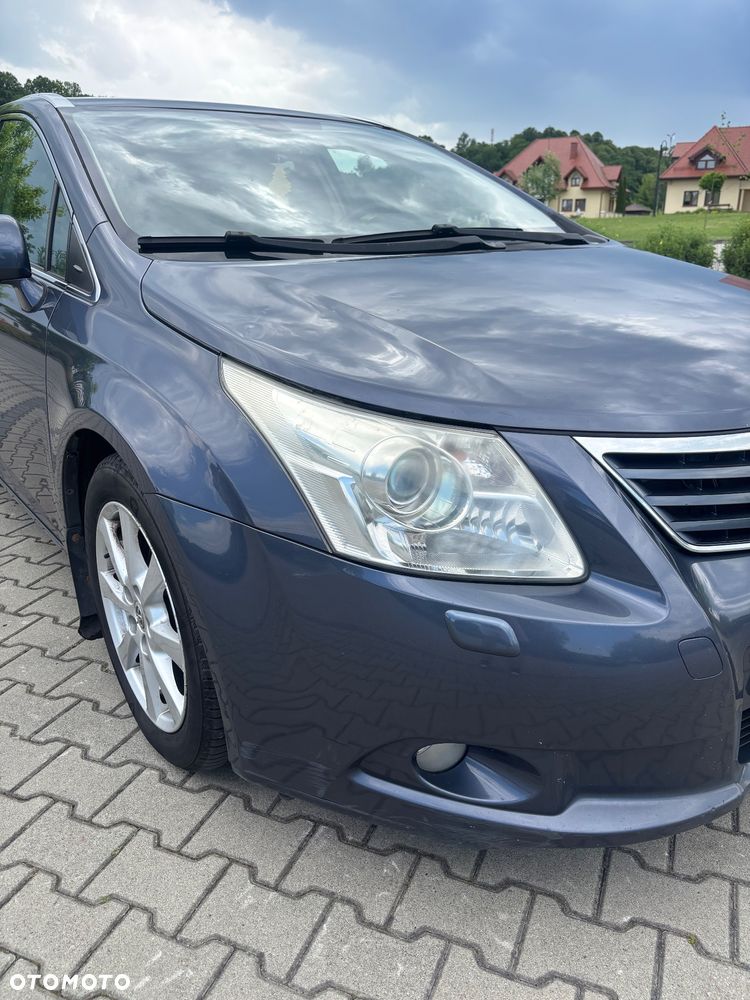 Toyota Avensis 2.0 D-4D Premium - 3