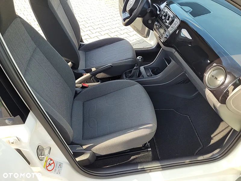 Volkswagen up! - 31