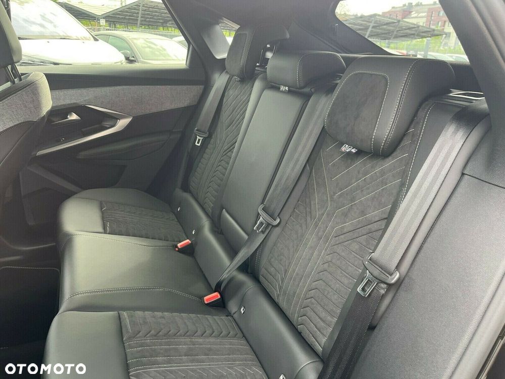 Peugeot 3008 1.2 PureTech mHEV GT e-DCS6 - 16