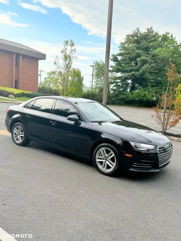 Audi A4 Limousine - 6