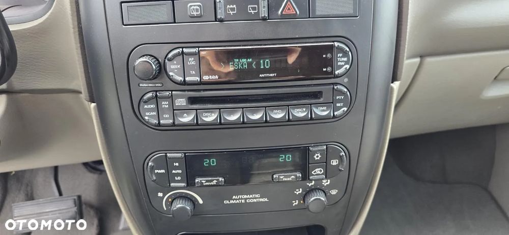 Chrysler Voyager 2.8 CRD Automatik Comfort - 3