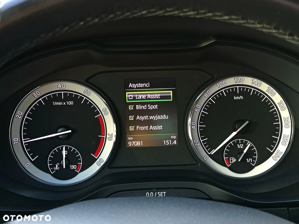 Skoda Karoq 1.5 TSI ACT 4x2 Style DSG - 14