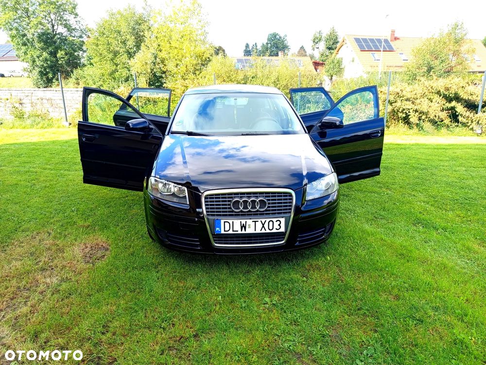 Audi A3 Sportback 1.6 Ambiente - 12