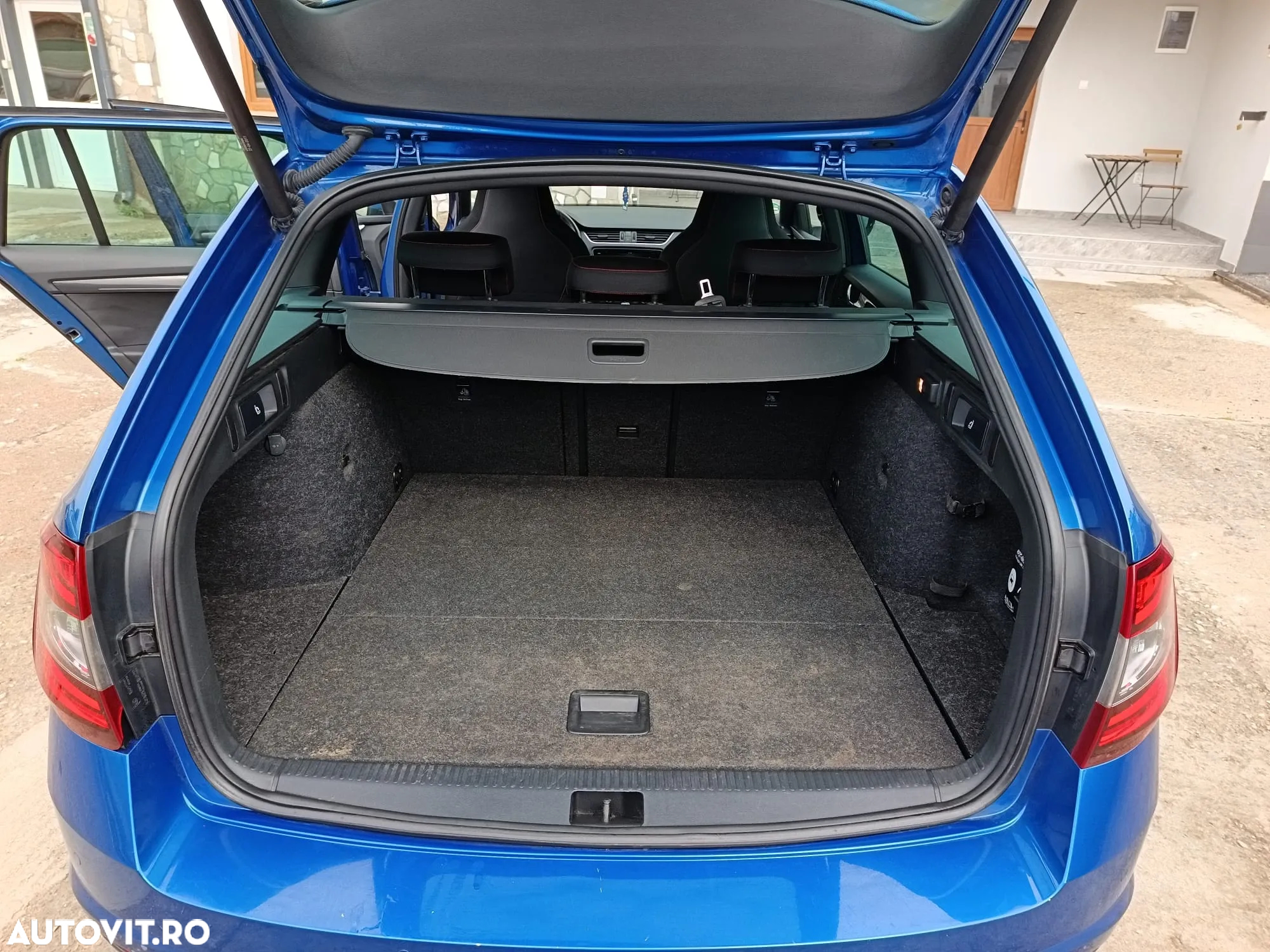 Skoda Octavia Combi Diesel 2.0 TDI RS - 15
